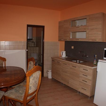 Apartmany Knezicky Buitenkant foto